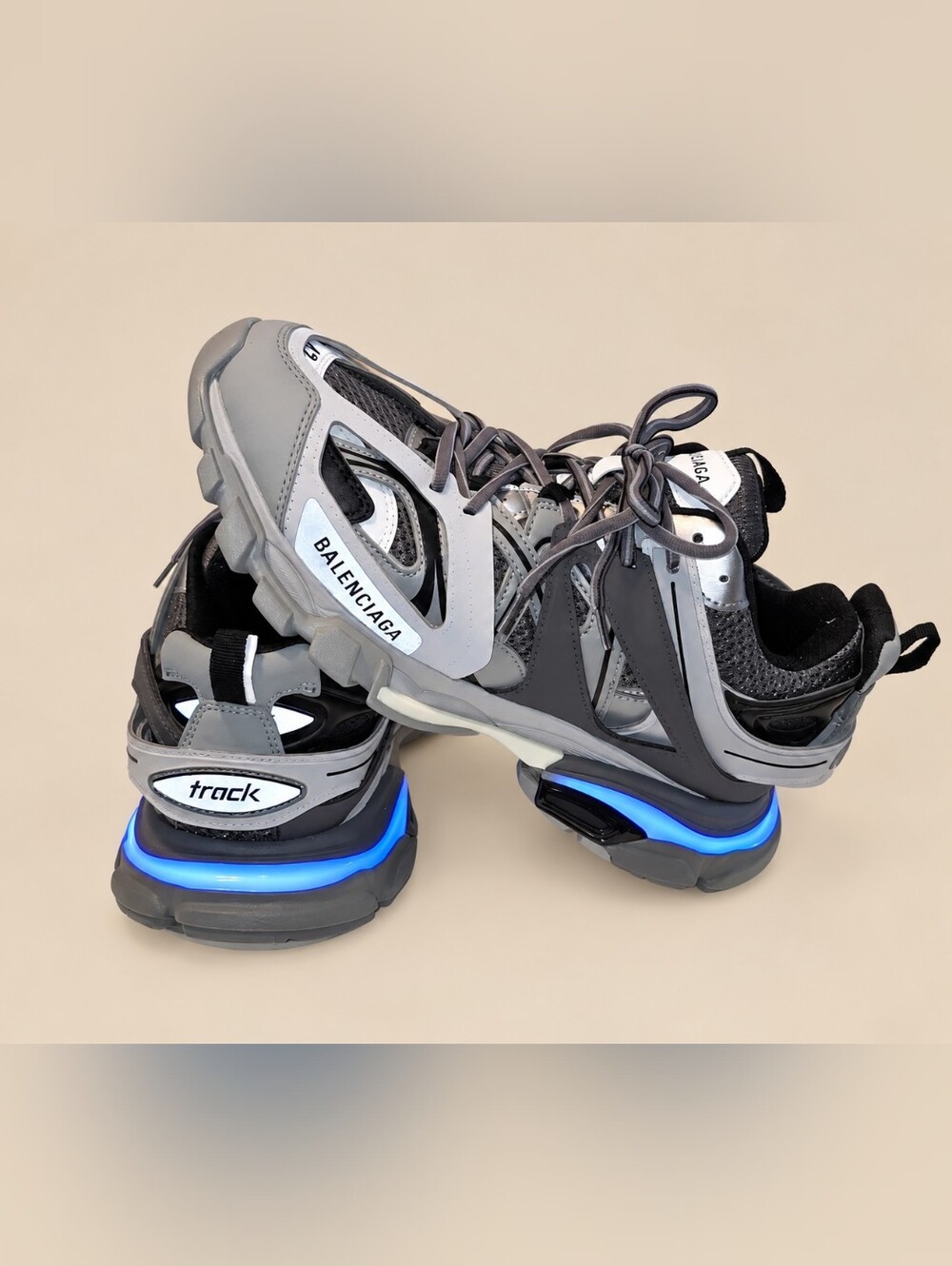 NEW Balenciaga Mens LED Track Shoes, Gray - Rechargable W/Bag